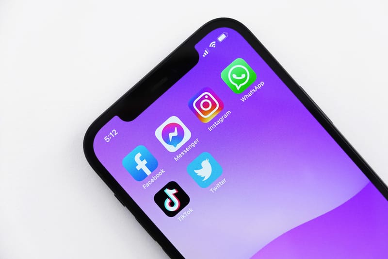 10 Steps to Marketing Your Book Using Social Media apps