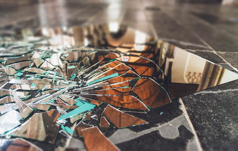 Broken Glass Adobe Stock 142082775 1500px